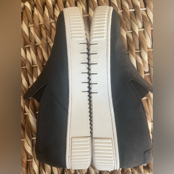 SOUL Naturalizer Black Slip-On Loafers - Picture 3 of 7